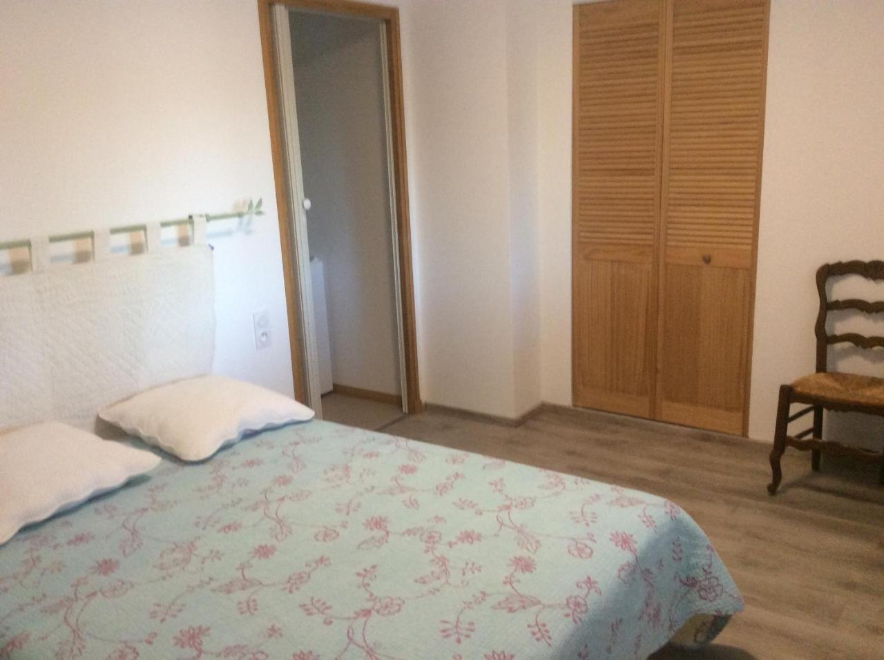 Gite Du Serre De Boudre Climatise, Spa Permanent Buisson 外观 照片