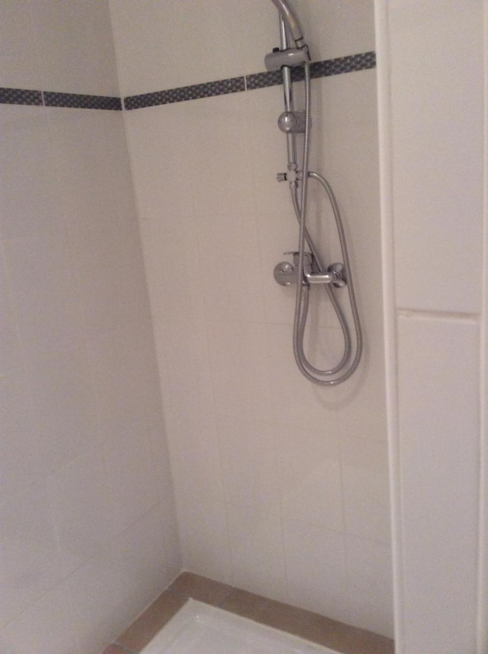 Gite Du Serre De Boudre Climatise, Spa Permanent Buisson 外观 照片