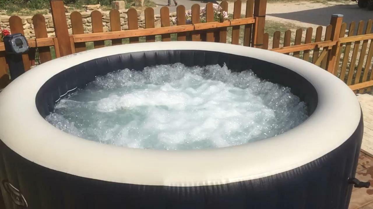 Gite Du Serre De Boudre Climatise, Spa Permanent Buisson 外观 照片