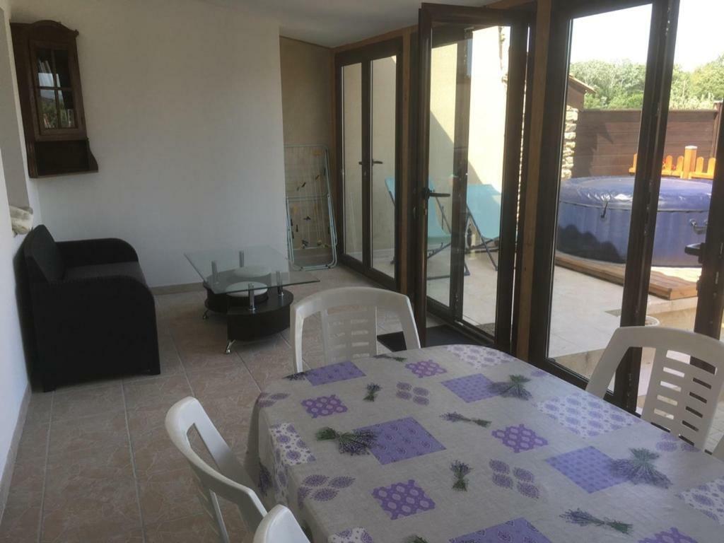 Gite Du Serre De Boudre Climatise, Spa Permanent Buisson 外观 照片